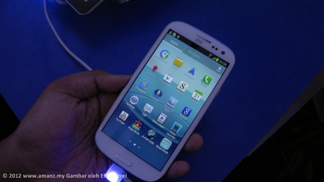 Kelemahan Pada Samsung TouchWiz Membolehkan Data Pada Telefon Dipadam Sepenuhnya