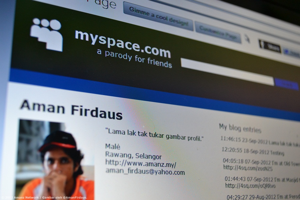 Kembalikan Nostalgia MySpace Dan GeoCities Menggunakan Data Facebook Anda Hari Ini