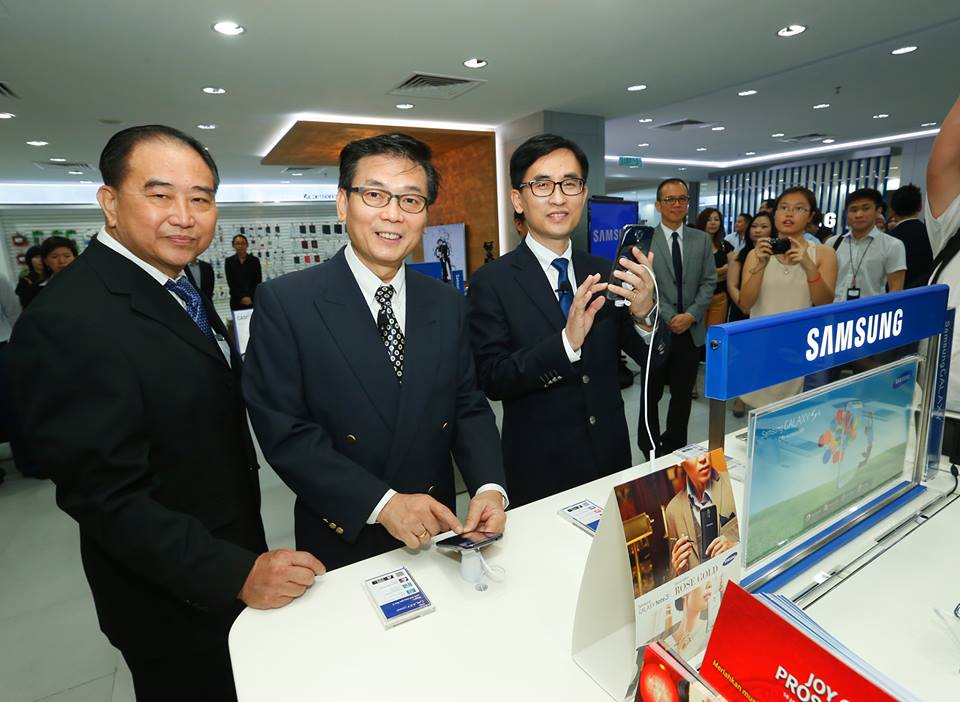 Samsung Membuka Pusat Sehenti Terbesar Di Malaysia