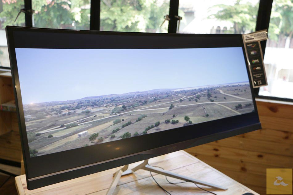 Acer-Gaming-QHD-Curved-Monitors-005
