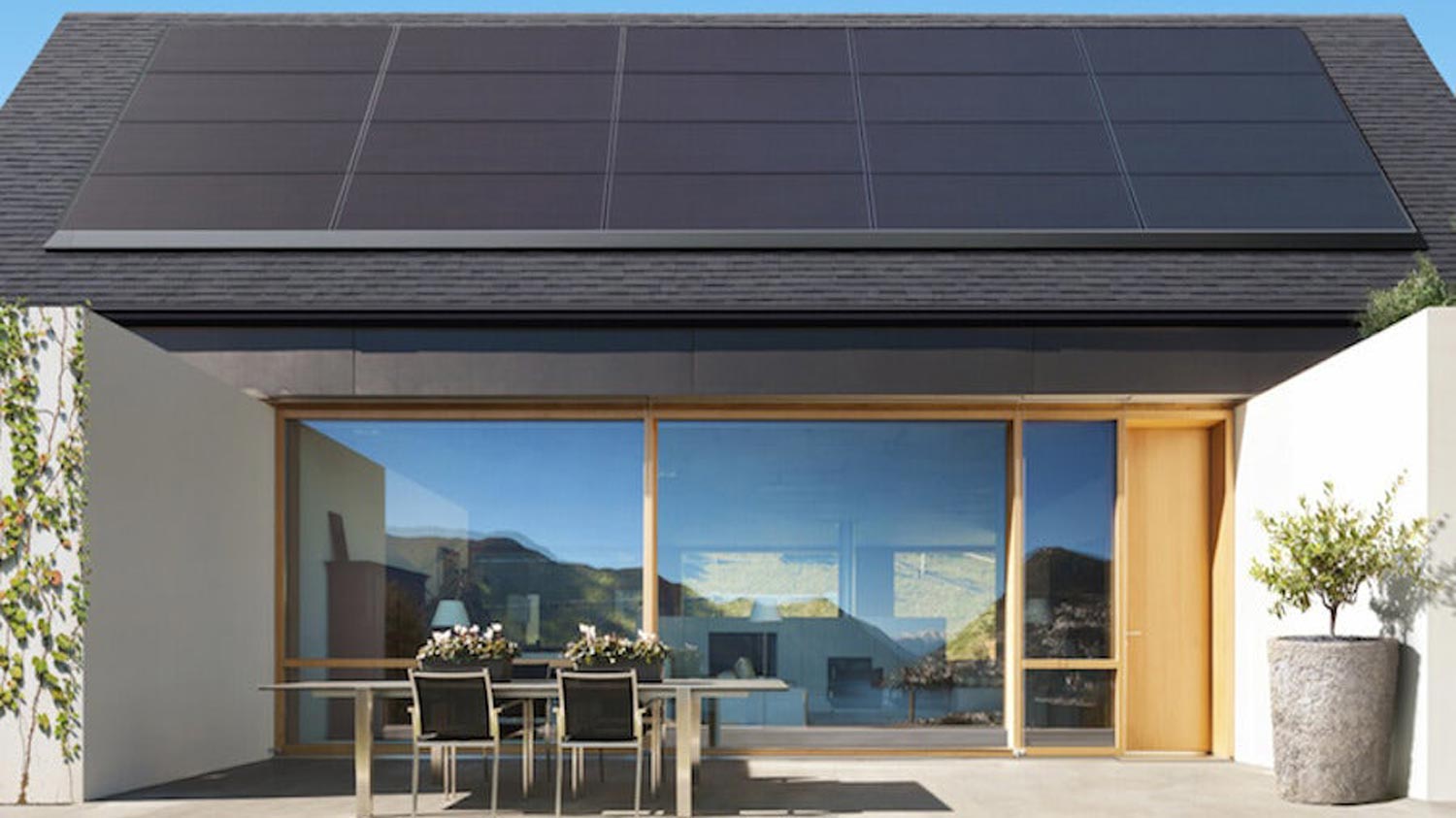 Tesla Melancarkan Panel Solar Baru Untuk Kegunaan Di Rumah