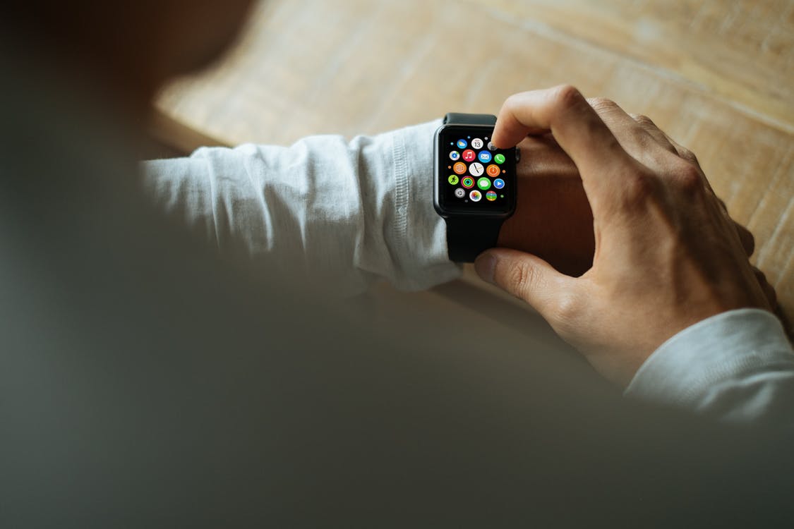 Apple Membawa Muka Jam Dengan Integrasi Siri Pada watchOS