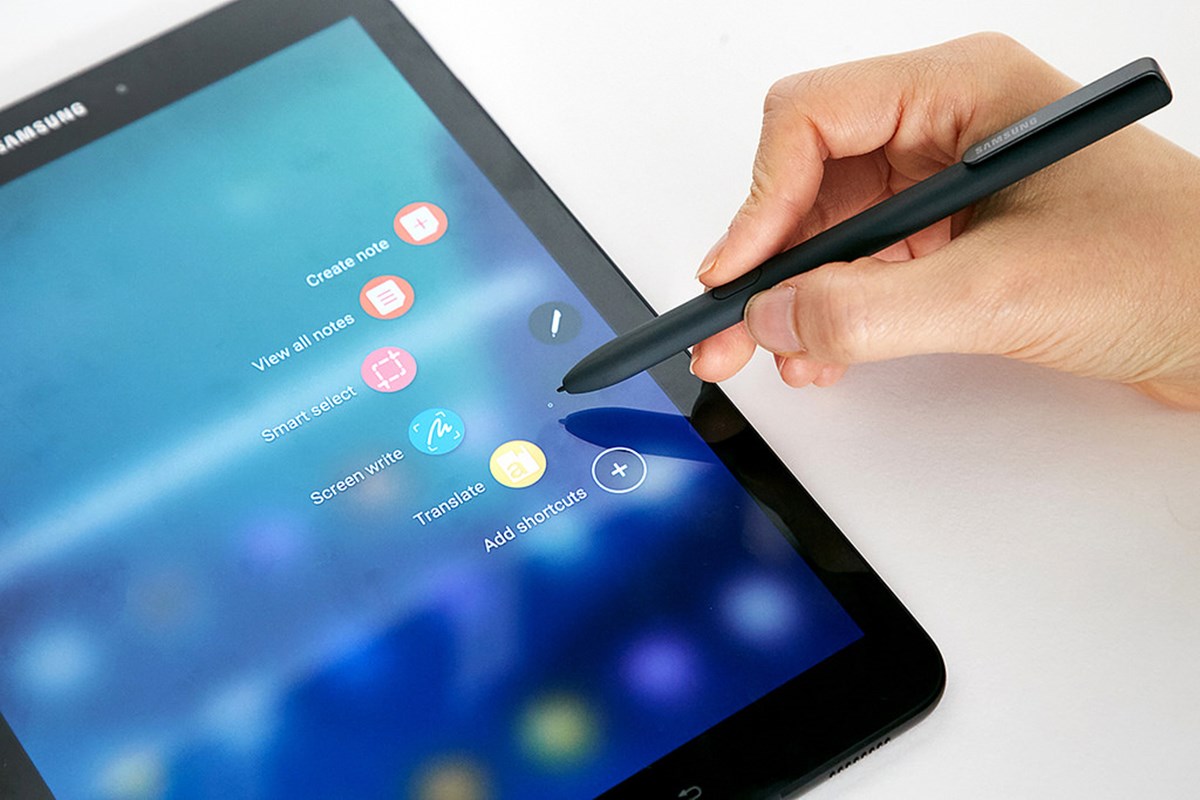 Tablet Premium Samsung, Galaxy Tab S3 Disenaraikan Pada Harga RM2999 Di Malaysia