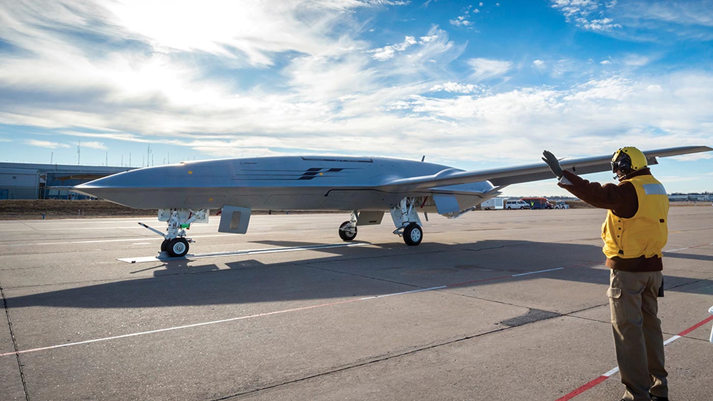 Rekaan Dron Mengisi Minyak Di Udara Boeing MQ-25 Stingray Diperlihatkan