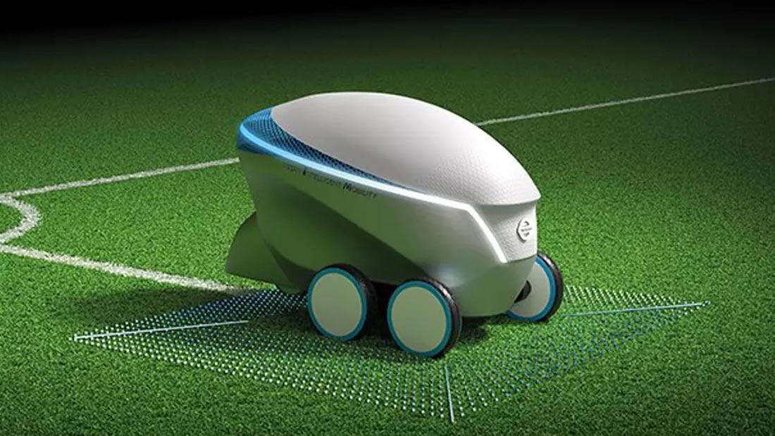 Robot Nissan Pitch-R Melukis Garisan Padang Bola Sepak Tanpa Bantuan