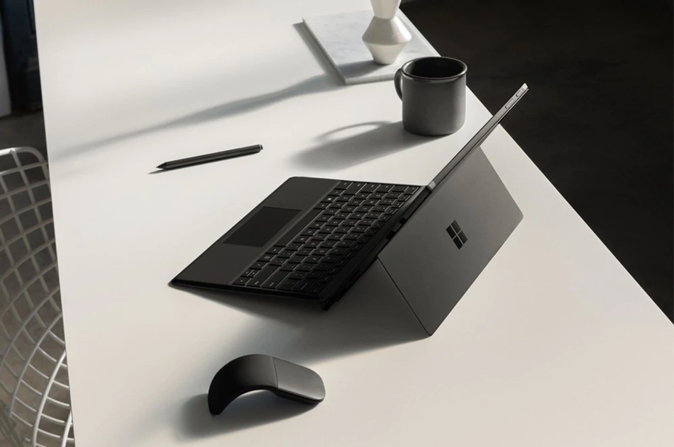 Microsoft Surface Pro 6 Diperkenalkan Dengan Rekaan Berwarna Hitam