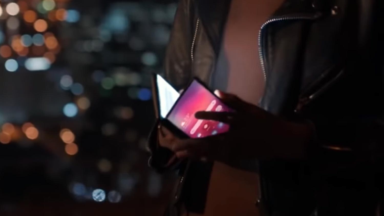 Video Promosi Peranti Skrin Boleh Lipat Samsung Tertiris