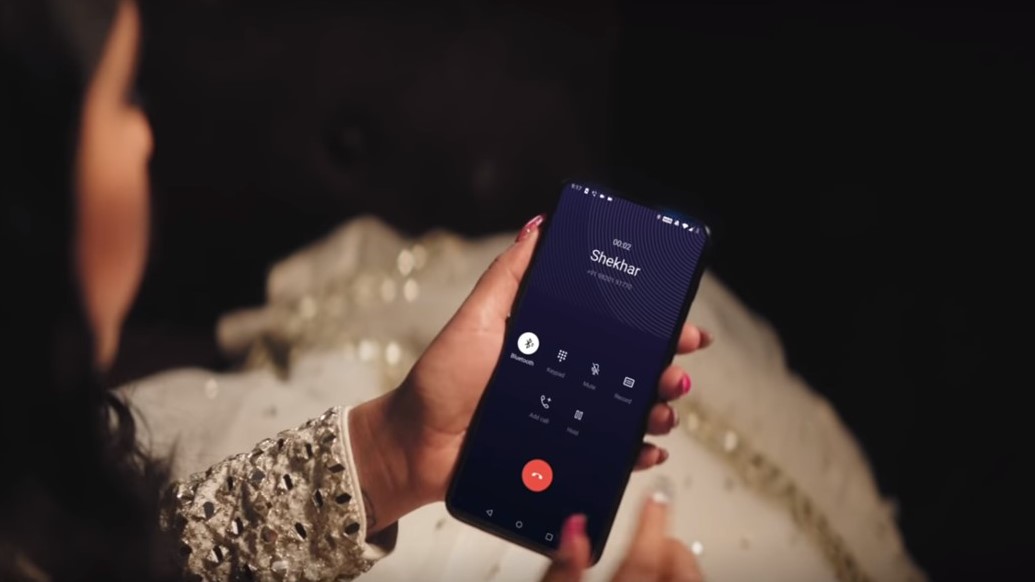 OnePlus Kini Mempunyai Saluran Muzik Bollywood – OnePlus 7 Diperlihatkan Dalam Video Muzik Terkini