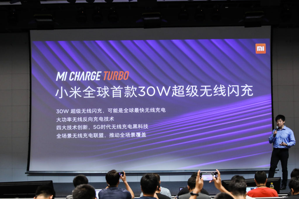 Xiaomi Memperlihatkan “Mi Charge Turbo” – Pengecasan Nirwayar 30W