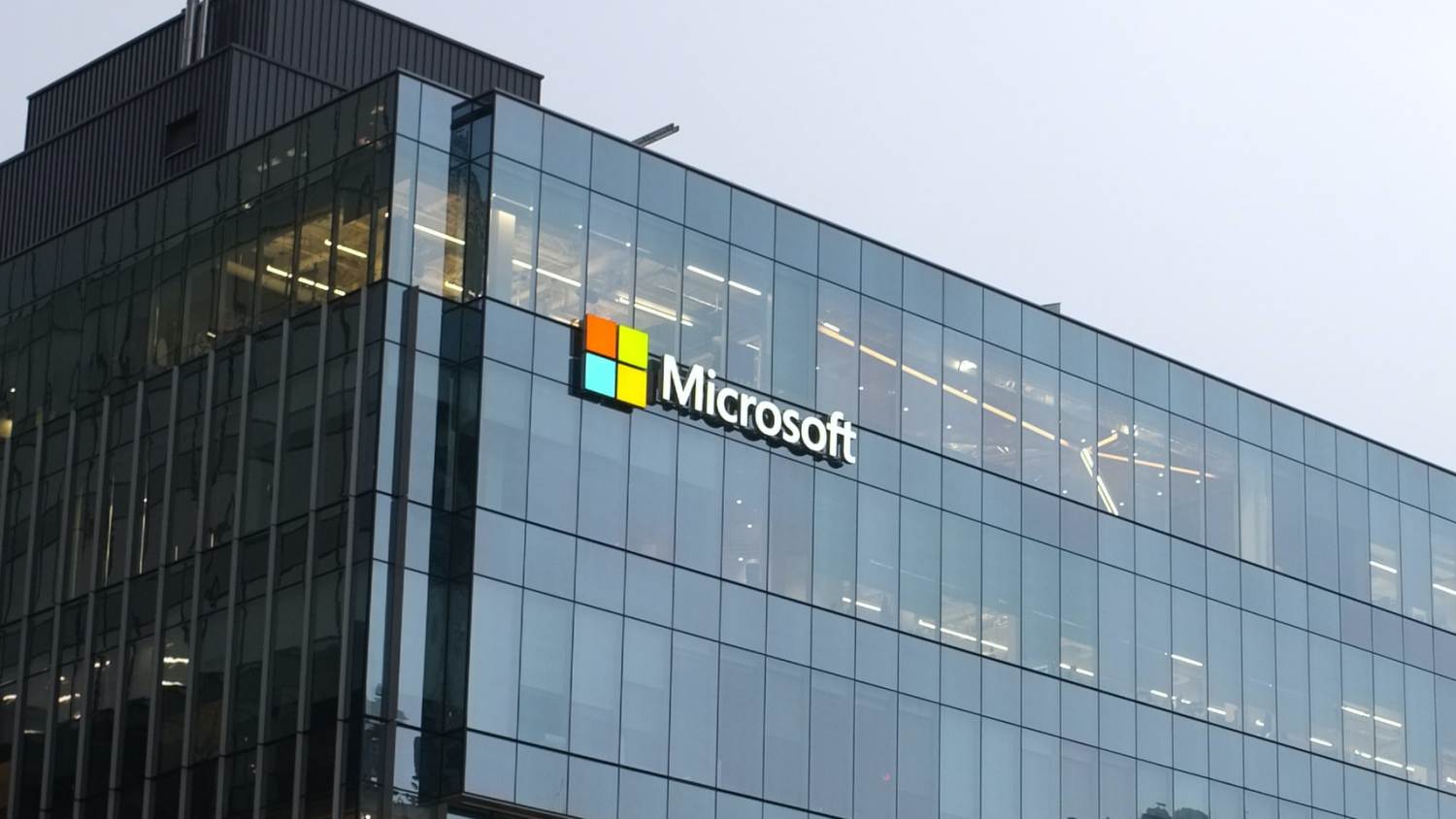 Microsoft Mengalihkan Semua Acara Secara Atas-Talian Sehingga Julai 2021