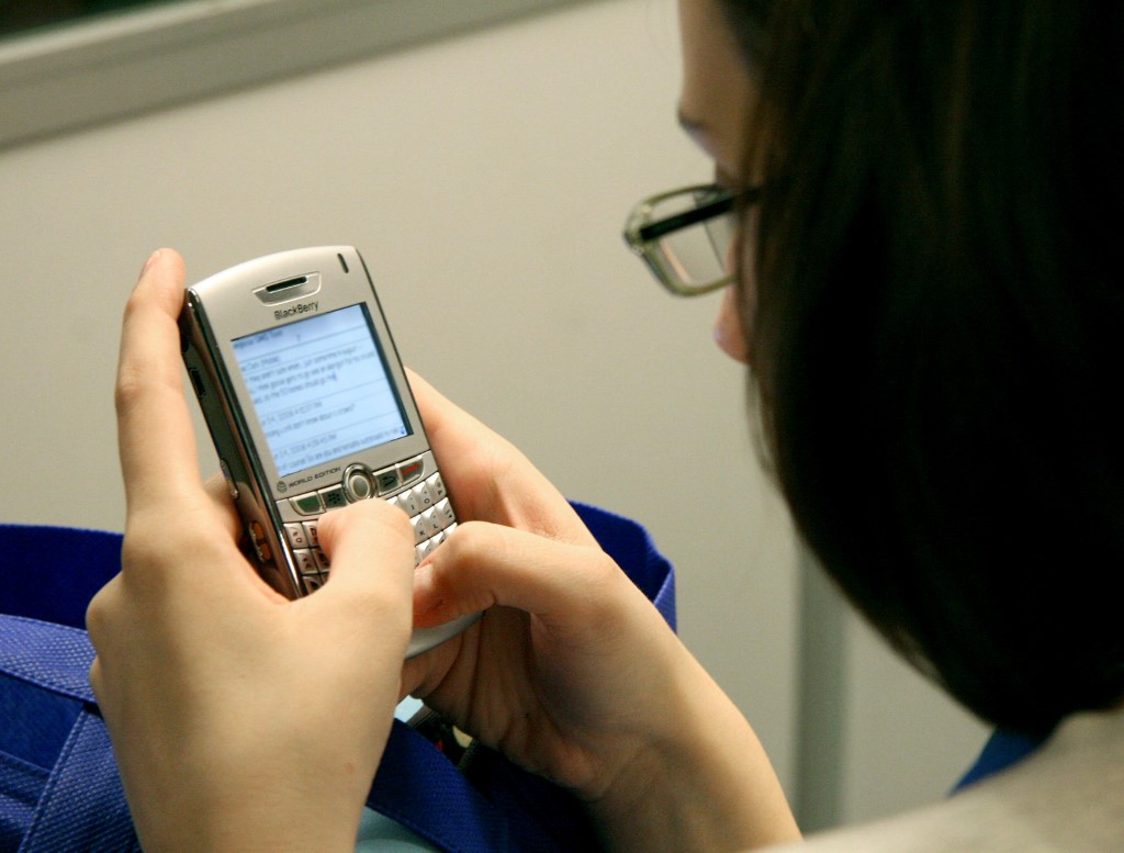 SKMM Mengarahkan Untuk Syarikat Telekomunikasi Halang Penghantaran Pautan URL Pada SMS