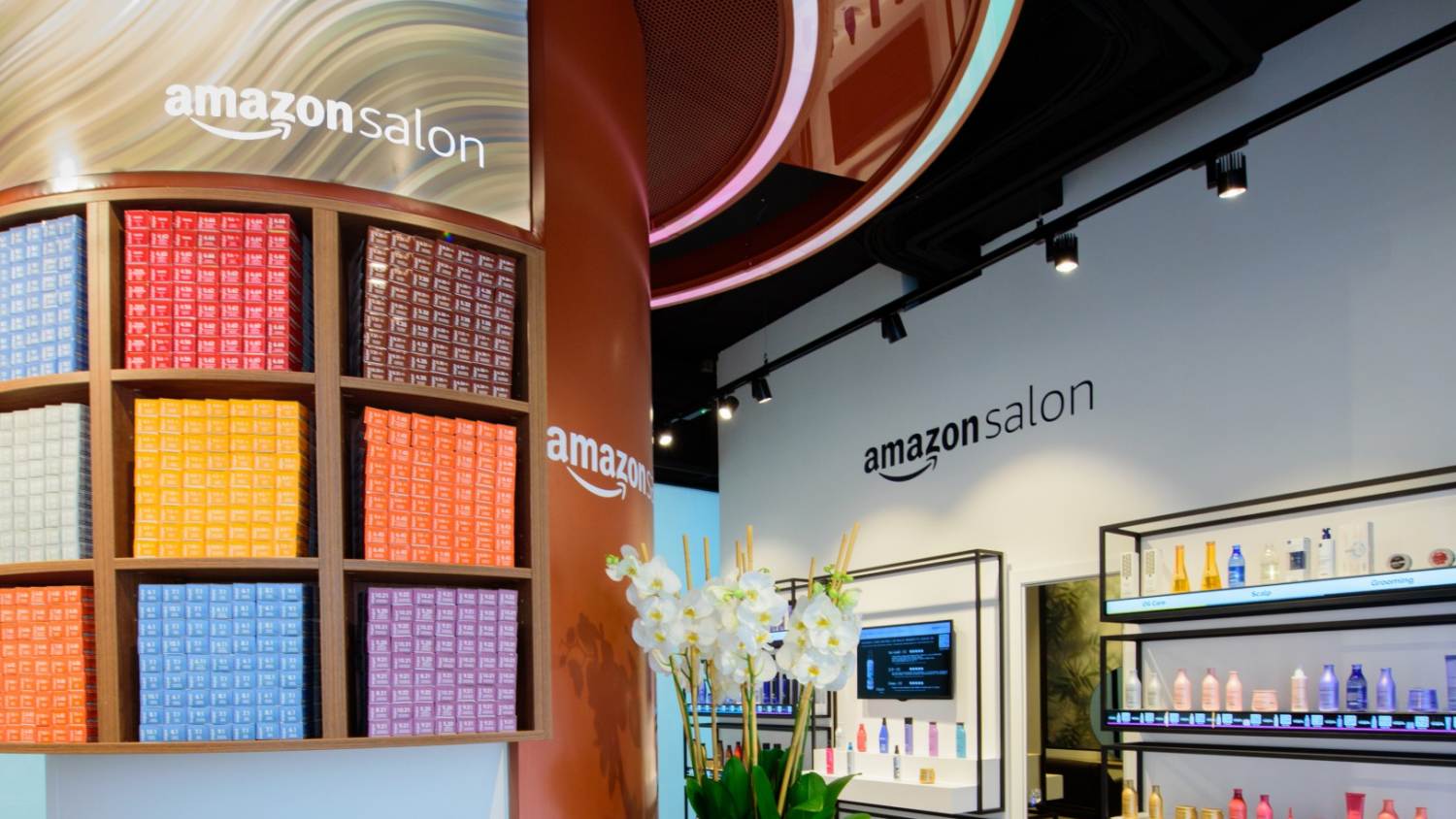 Amazon Buka Salun Rambut Dengan Integrasi Teknologi Di London