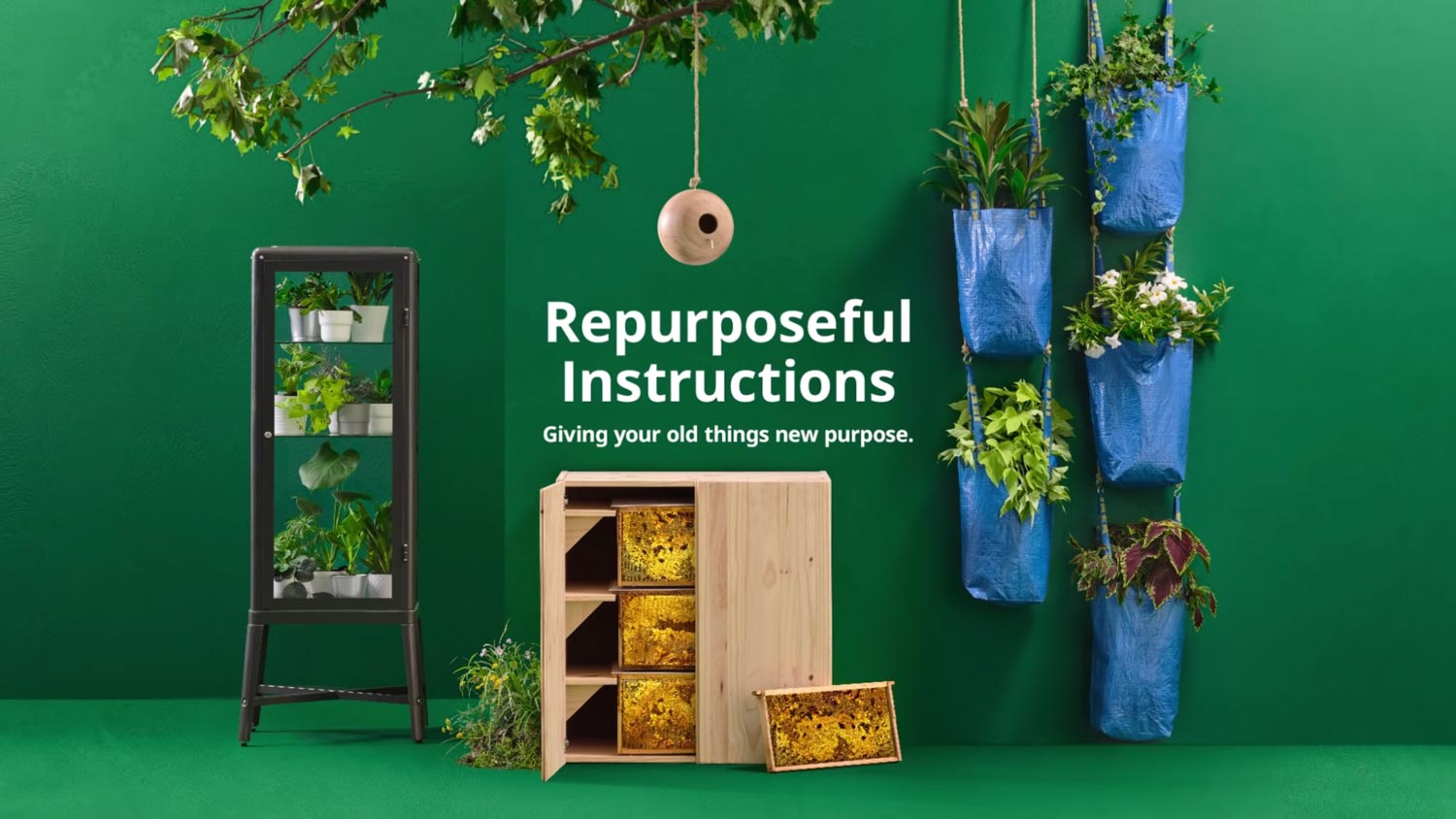 IKEA Menghasilkan Buku Panduan Mengitar Semula Produk Lama Menjadi Baharu