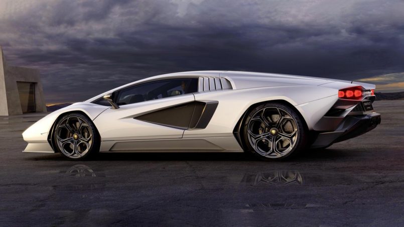 Bekas Eksekutif Lamborghini Dilantik Mengepalai Projek Kereta Apple