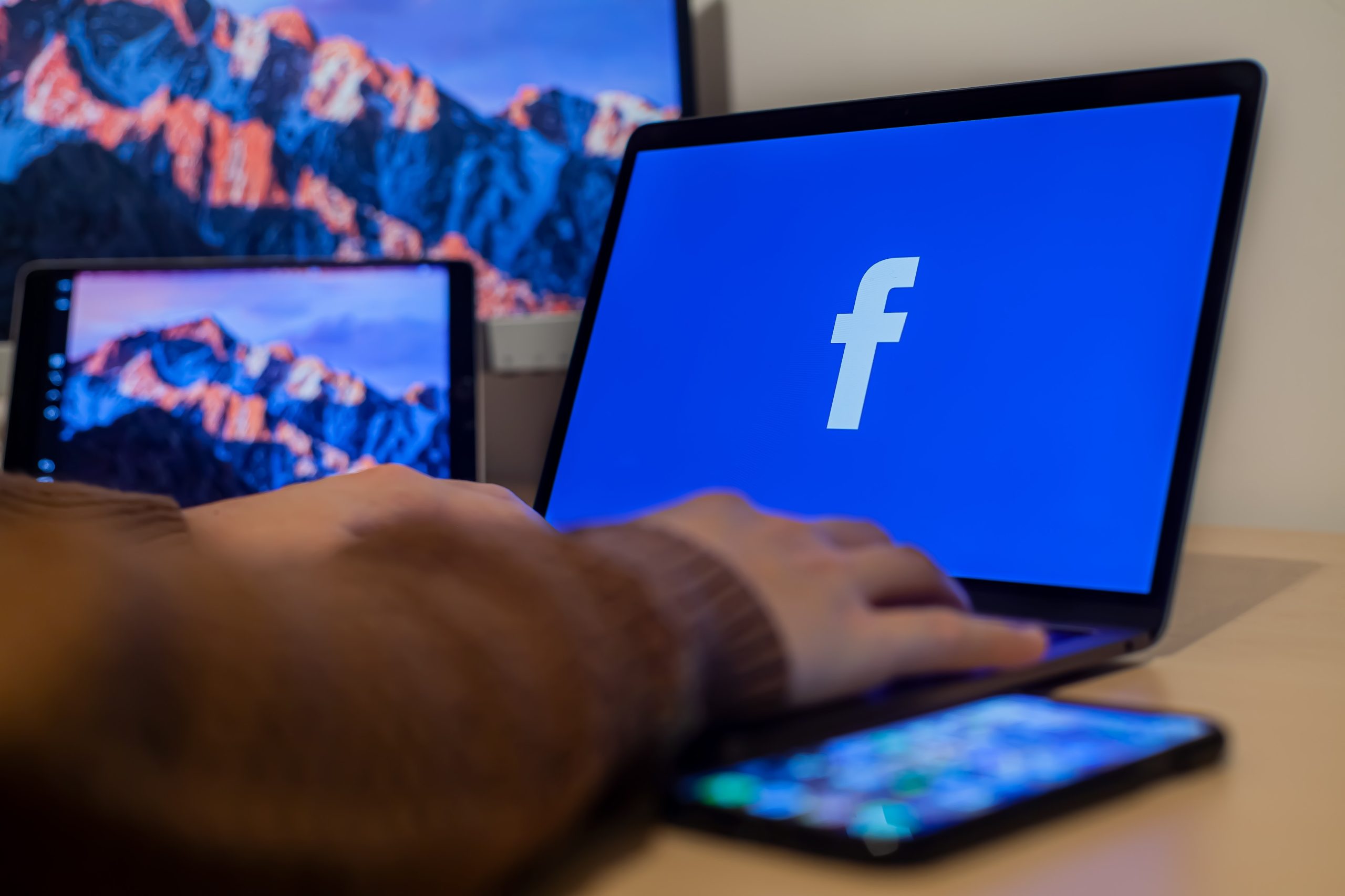 Facebook Menguji Ciri Yang Membenarkan Pengguna Mengawal News Feed Peribadi