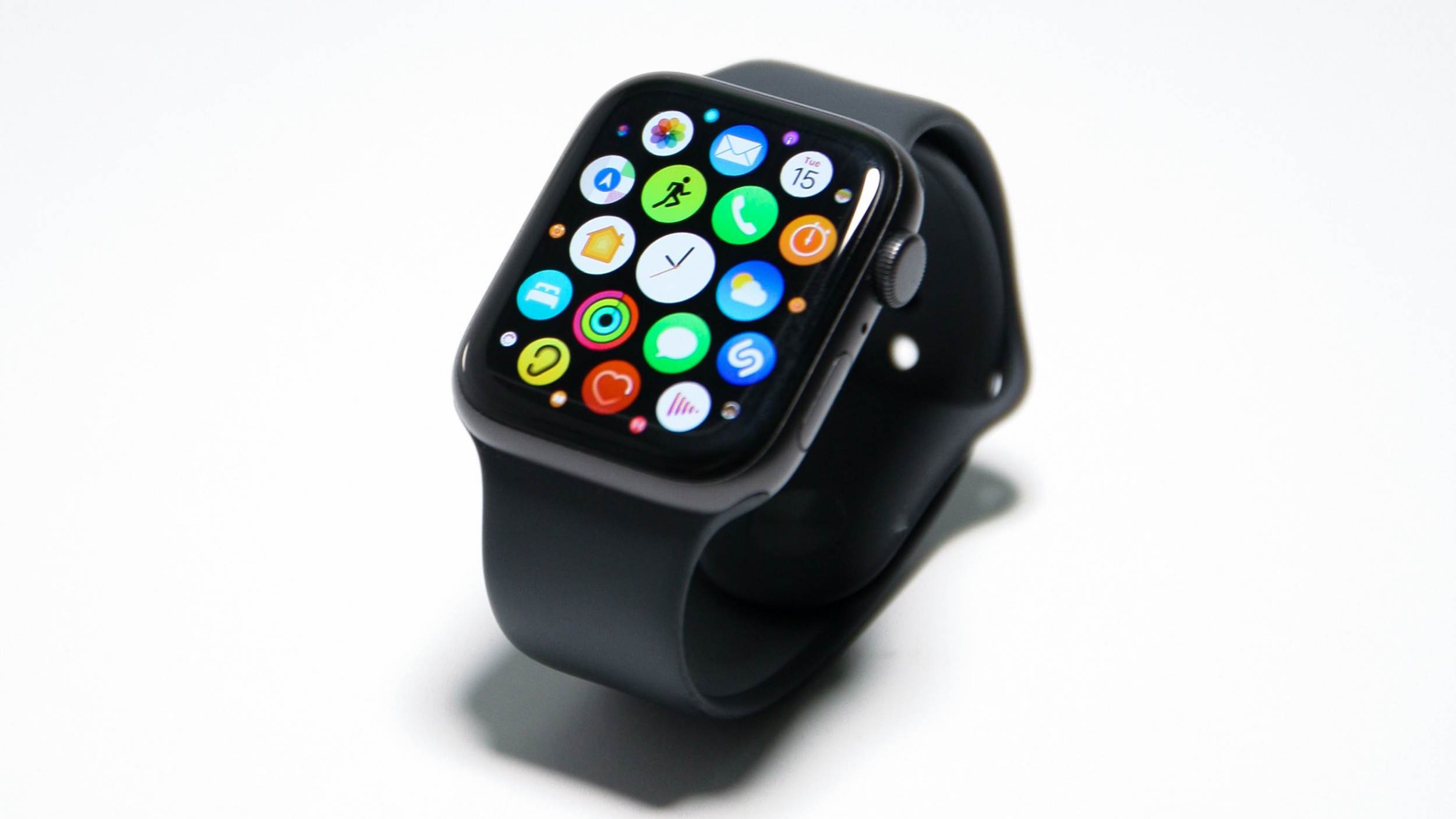 Apple Watch SE Generasi Baharu Dijangka Diperkenalkan Pada 2022