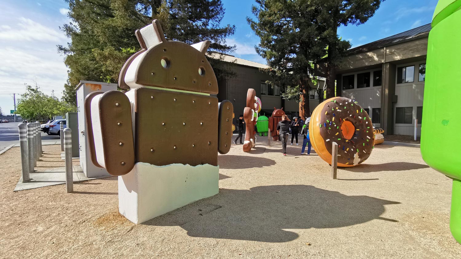 Patung-Patung Android Di Googleplex Telah Dipindahkan