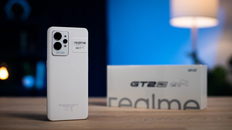 Realme Mengacah Ingin Menjadi Pertama Hadir Dengan Telefon Guna SD 8+ Gen 1
