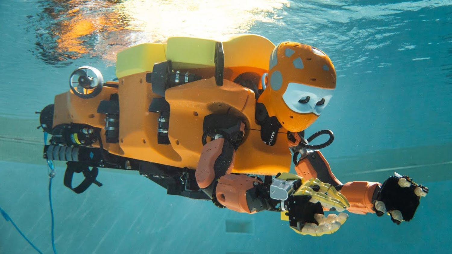Robot OceanOneK Hadir Dengan Sokongan Haptik Supaya Pengawal Boleh Merasa Objek Yang Dipegang
