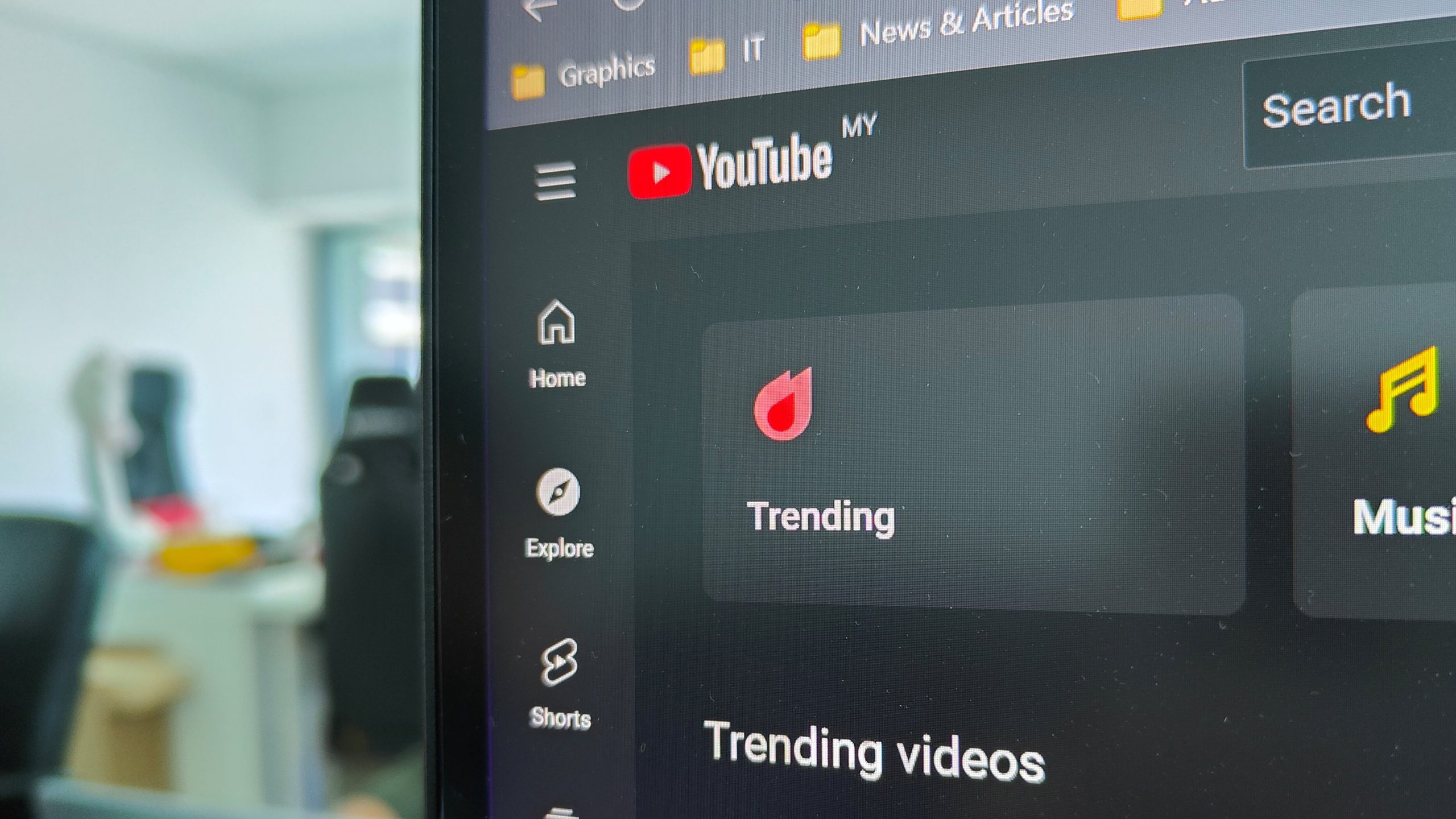 YouTube Akan Memaparkan Kategori Podsiar Pada Laman “Explore”