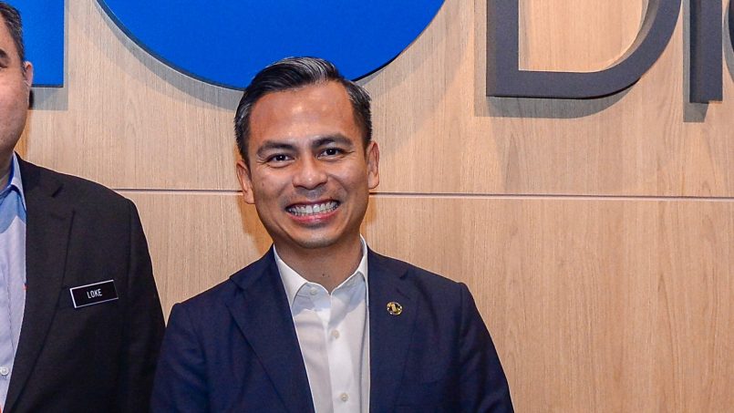 Fahmi Fadzil Adalah Menteri Komunikasi Dan Digital Malaysia Yang Baharu
