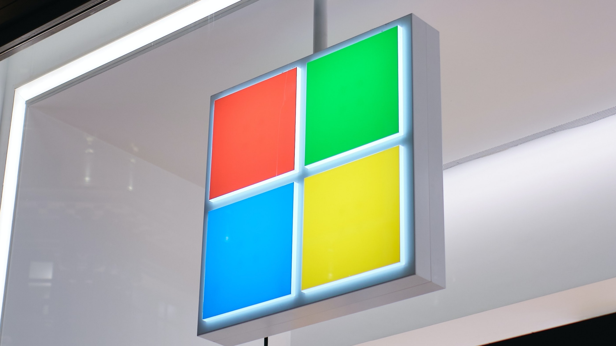 Microsoft Tidak Lagi Menawarkan Kemaskini Pemacu Untuk Surface Laptop 2