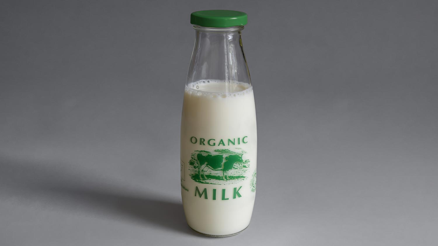 Saintis Membuktikan Susu Yang Dijual Dalam Botol Kaca Lebih Sedap Rasanya