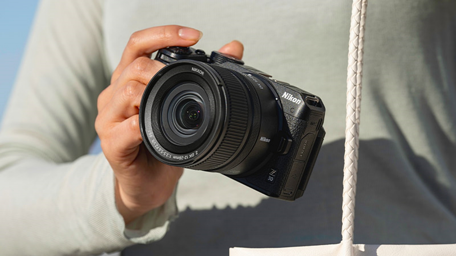 Nikon Nikkor Z DX 12-28mm F3.5-5.6 PZ VR Dilancarkan Khusus Untuk Golongan Vlogger