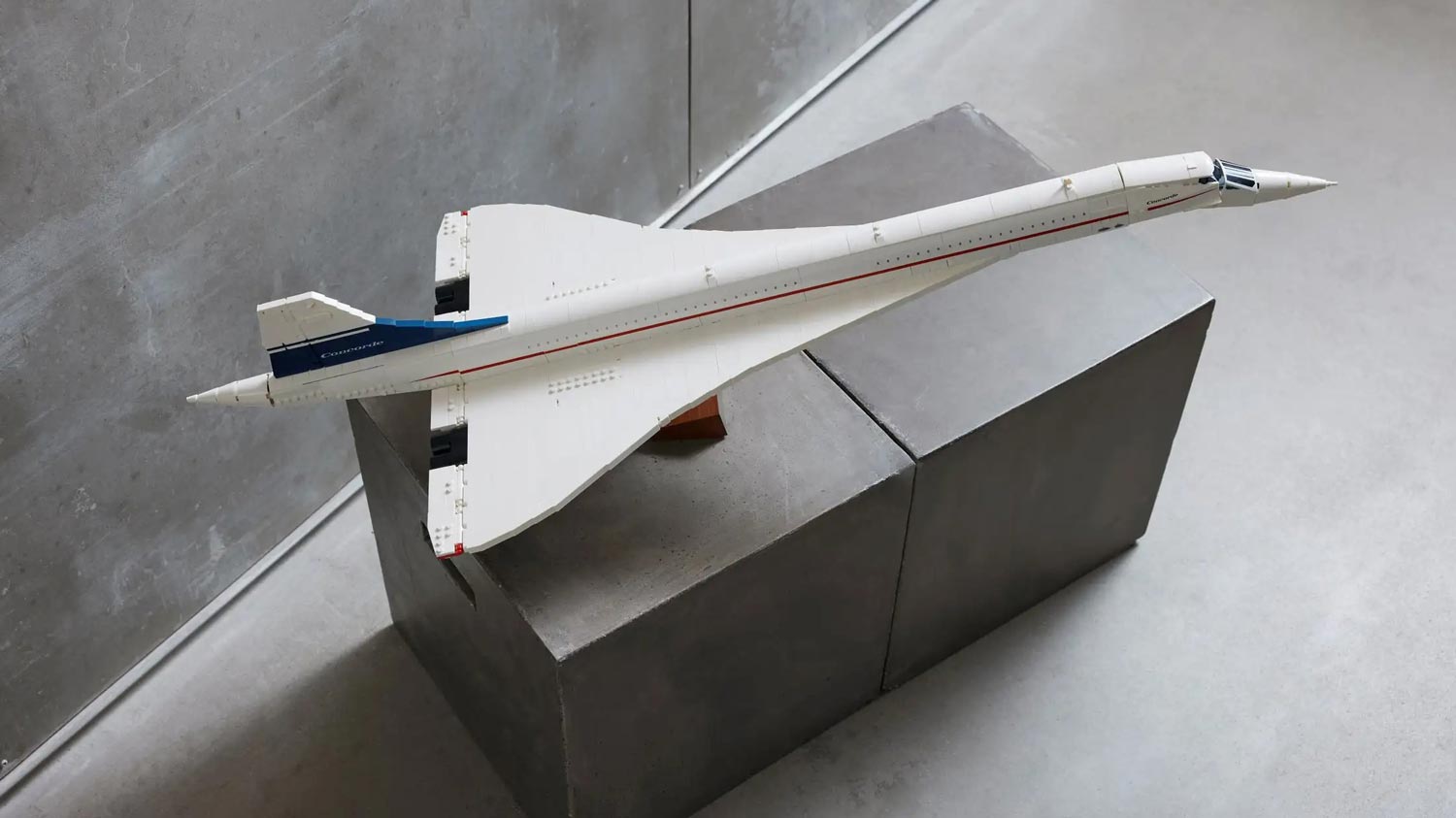 Pesawat Supersonik Concorde Diabadikan Sebagai Set Lego
