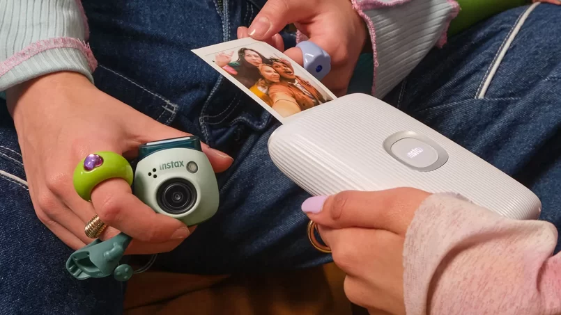 Instax Pal Dilancarkan Dengan Tubuh Bersaiz Kompak