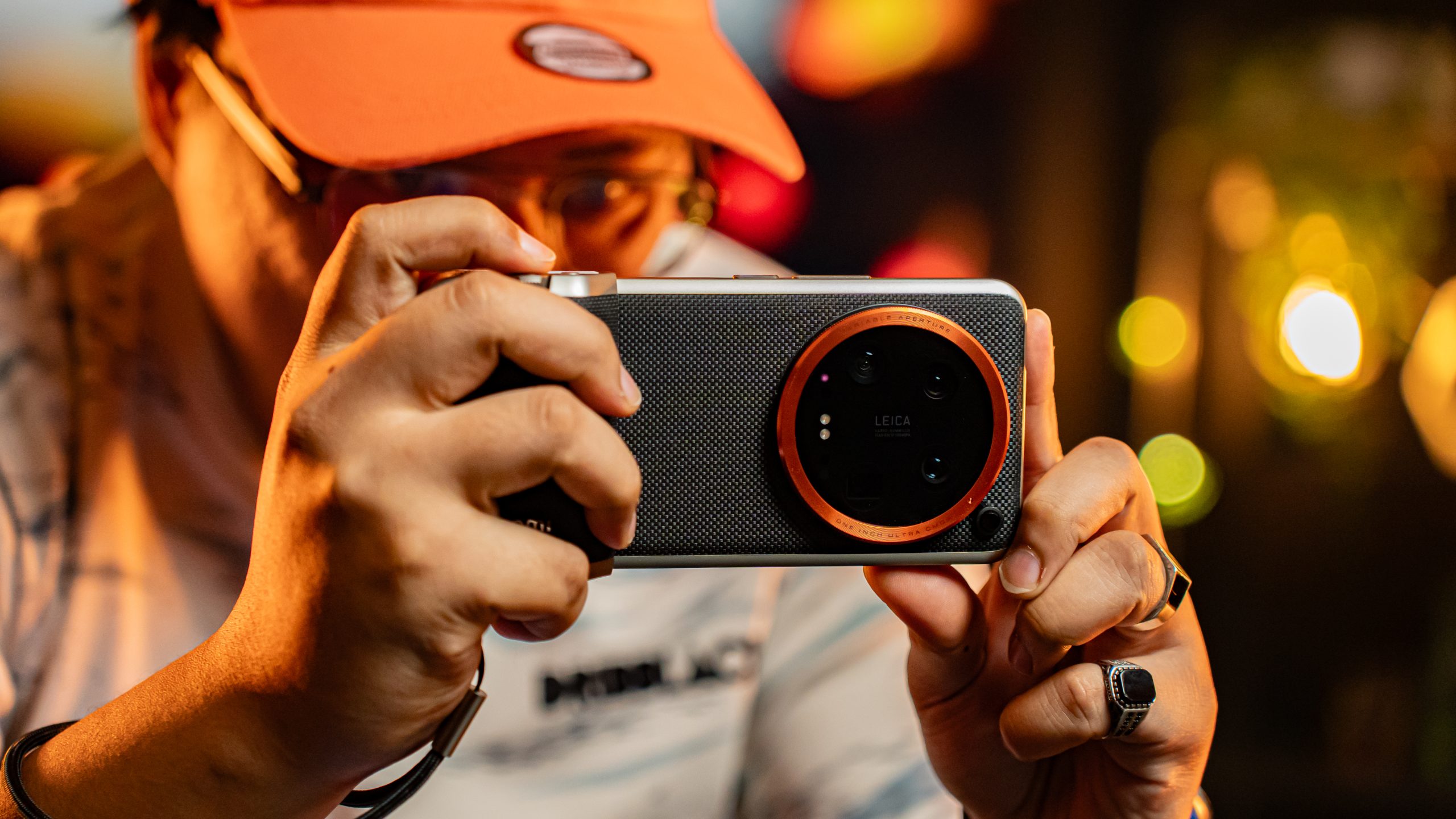 Xiaomi 14 Ultra – Kemewahan Kamera Berprestasi Leica