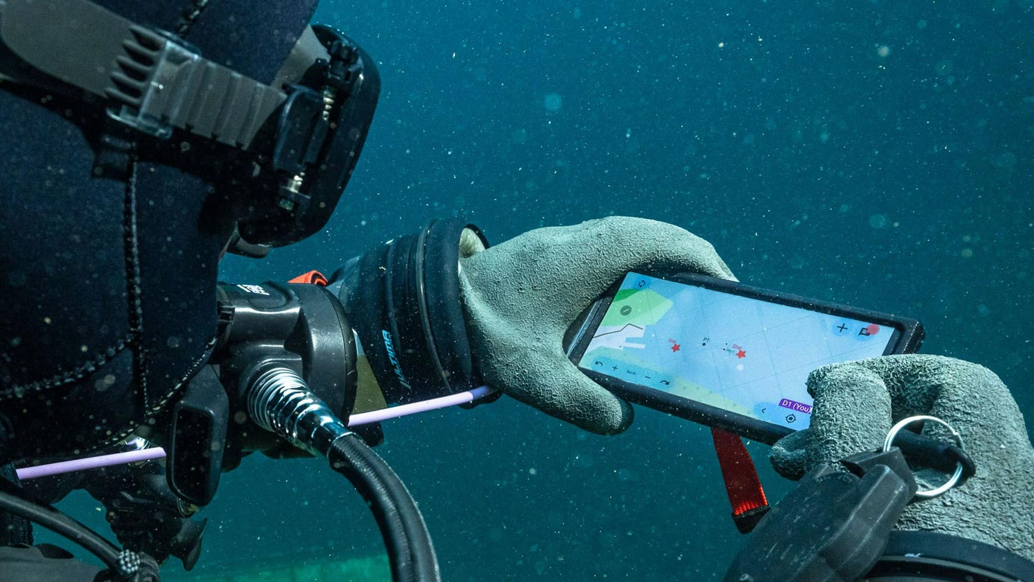 Sistem GPS Bawah Laut Dibangunkan Untuk Penyelam Skuba