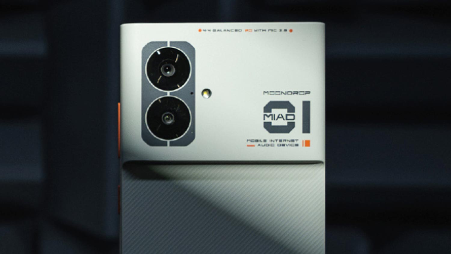 Moondrop Perlihat Rekaan Telefon Pintar HiFi Dengan Bicu Audio 4.4mm dan 3.5mm